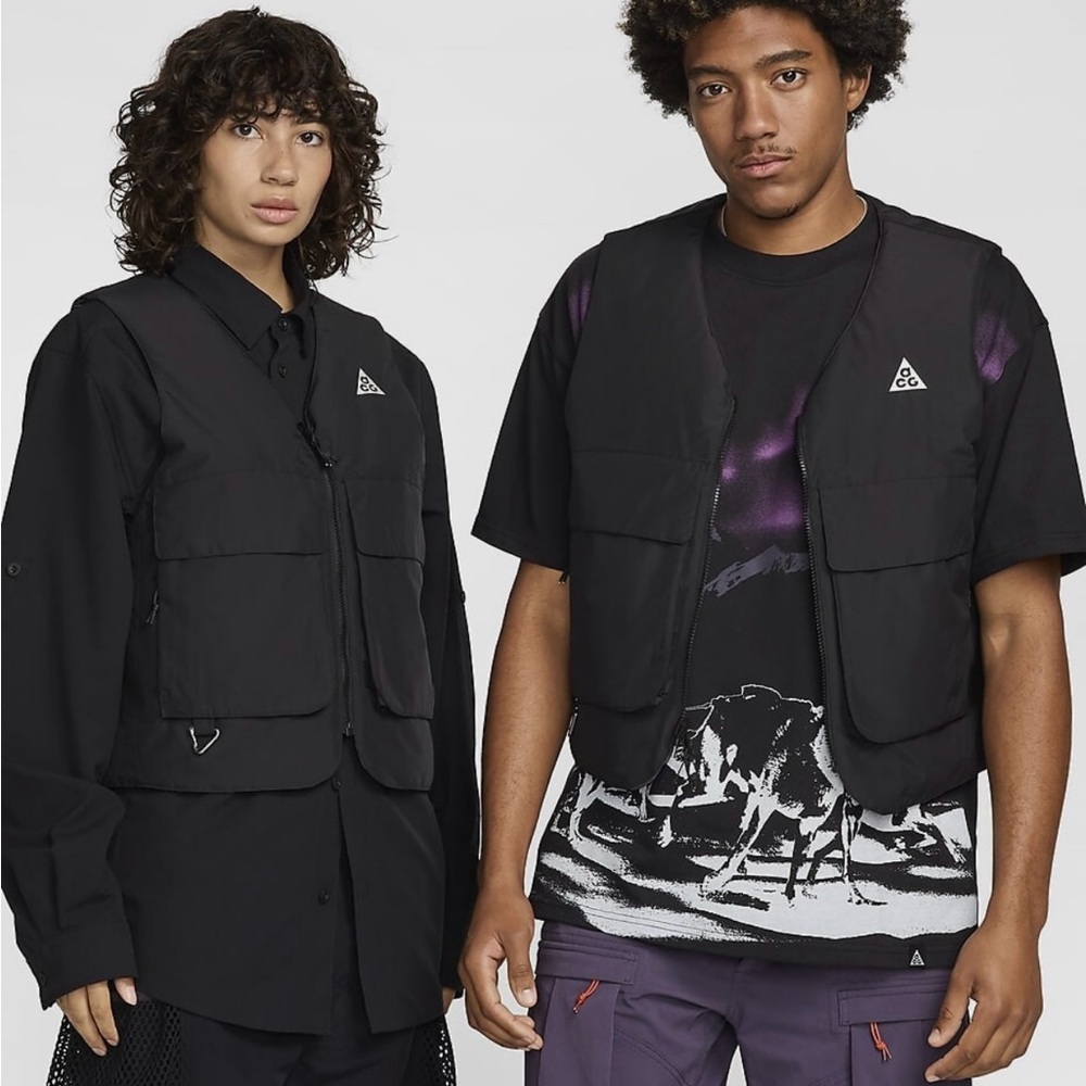 Nike ACG MED Skull Peak Reversible Vest Black Purple - Picture 4 of 16